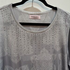 Allison Daley Beautiful Medallion Top with Crystals Size 1X NWOT